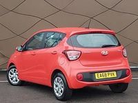Used Hyundai i10 SE 66 HP (48 kW) 2018 Red Hatchback