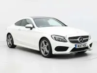 Usado Mercedes C300 AMG Line Premium Plus 2017 Blanco Coupe