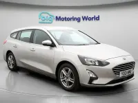 Begagnad Ford Focus Zetec 120 HK (88 kW) 2021 Silver Kombi