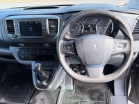 Gebraucht Peugeot Expert 120 PS (88 kW) 2017 Grau Van