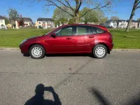 Used Ford Focus Ghia 99 HP (72 kW) 2002 Red Hatchback
