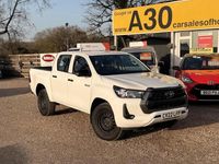 Used Toyota HiLux Active 150 HP (110 kW) 2022 White Pickup