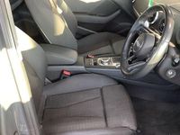 Begagnad Audi A3 Sport 2017 Grå Sedan