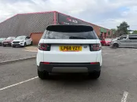 Used Land Rover Discovery Sport SE 180 HP (132 kW) 2019 White SUV