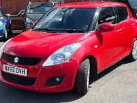 Usado Suzuki Swift SZ3 94 HP (69 kW) 2012 Vermelho Citadino