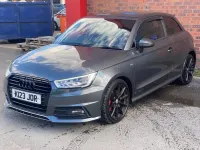 Usado Audi A1 S-Line 116 HP (85 kW) 2015 Cinzento Citadino