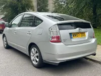 Used Toyota Prius 113 HP (83 kW) 2007 Silver Hatchback