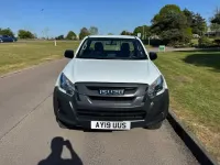 Usado Isuzu D-Max 164 HP (120 kW) 2019 Branco Pickup