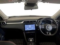 Usado MG ZS SE 130 kW (177 HP) 2022 Azul SUV