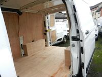 Used Ford Transit Custom 105 HP (77 kW) 2019 White Van