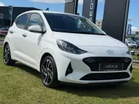 Used Hyundai i10 Premium 62 HP (45 kW) 2025 White Hatchback