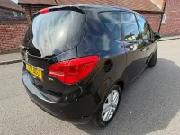 Used Vauxhall Meriva 130 HP (95 kW) 2011 Black MPV