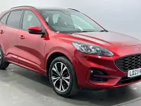 Usado Ford Kuga ST-Line X 225 CV (165 kW) 2023 Rojo SUV
