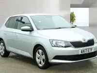 Usado Skoda Fabia SE 2017 Prateado Citadino