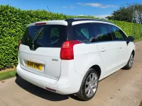 Used Peugeot 5008 Allure 2015 White MPV