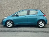 Used Toyota Yaris 90 HP (66 kW) 2013 Turquoise Hatchback