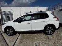 Used Peugeot 2008 Allure 100 HP (73 kW) 2016 White SUV