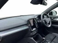 New Volvo XC40 Plus 161 HP (118 kW) 2027 SUV