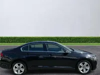 Used VW Passat SE 2019 Black Sedan