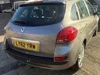 Used Renault Clio Dynamique 111 HP (81 kW) 2012 Grey Estate