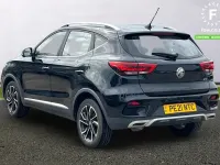 Usado MG ZS Exclusive 106 CV (77 kW) 2021 Negro SUV