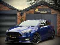 Used Ford Focus ST 185 HP (136 kW) 2016 Blue Hatchback