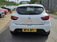 Used Renault Clio Dynamique 90 HP (66 kW) 2014 White Hatchback