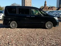 Usado Nissan Serena S 2013 Negro Monovolumen