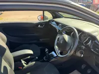 Used Citroën DS3 PureTech 2015 White Hatchback