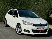 Used Citroën C4 SELECTION 88 HP (64 kW) 2014 White Hatchback