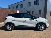 Second-hand Renault Captur Iconic 130 CP (95 kW) 2020 Alb SUV