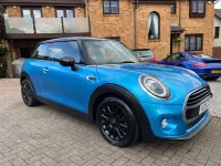 Used Mini Cooper Classic 136 HP (100 kW) 2019 Blue Hatchback