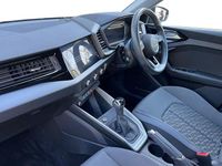 Usado Audi A1 Sport 110 HP (80 kW) 2024 Cinzento SUV