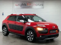 Used Citroën C4 Cactus Rip Curl 2017 Red Hatchback