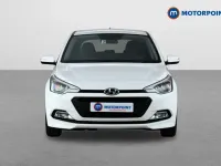 Used Hyundai i20 SE 84 HP (61 kW) 2017 White Hatchback