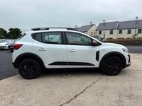 New Dacia Sandero Extreme 90 HP (66 kW) 2025 White Hatchback