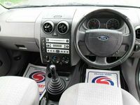 Used Ford Fusion 67 HP (49 kW) 2004 Estate