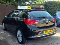 Used Vauxhall Astra Excite 115 HP (84 kW) 2015 Black Hatchback