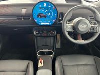 Używany Mini Cooper Hatch 154 KM (113 kW) 2024 Czarny Hatchback