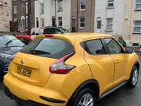 Used Nissan Juke Acenta Premium 117 HP (86 kW) 2015 Yellow SUV
