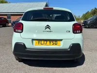 Używany Citroën C3 PureTech 82 KM (60 kW) 2017 Zielony Hatchback