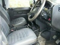 used Land Rover Defender 2.5