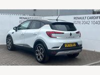 Used Renault Captur SE 140 HP (102 kW) 2022 Metallic  arctic white  SUV