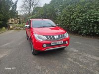 Used Mitsubishi L200 178 HP (130 kW) 2016 Red Pickup