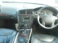 used Volvo XC70 2.4