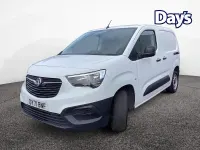 Used Vauxhall Combo 100 HP (73 kW) 2021 White MPV