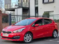 Used Kia Ceed 2016 Red Hatchback