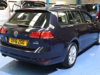 Begagnad VW Golf VII SE 125 HK (91 kW) 2016 Blå Kombi
