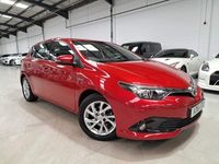 used Toyota Auris Hybrid 