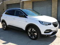 Used Vauxhall Grandland X Sport 130 HP (95 kW) 2018 White SUV
